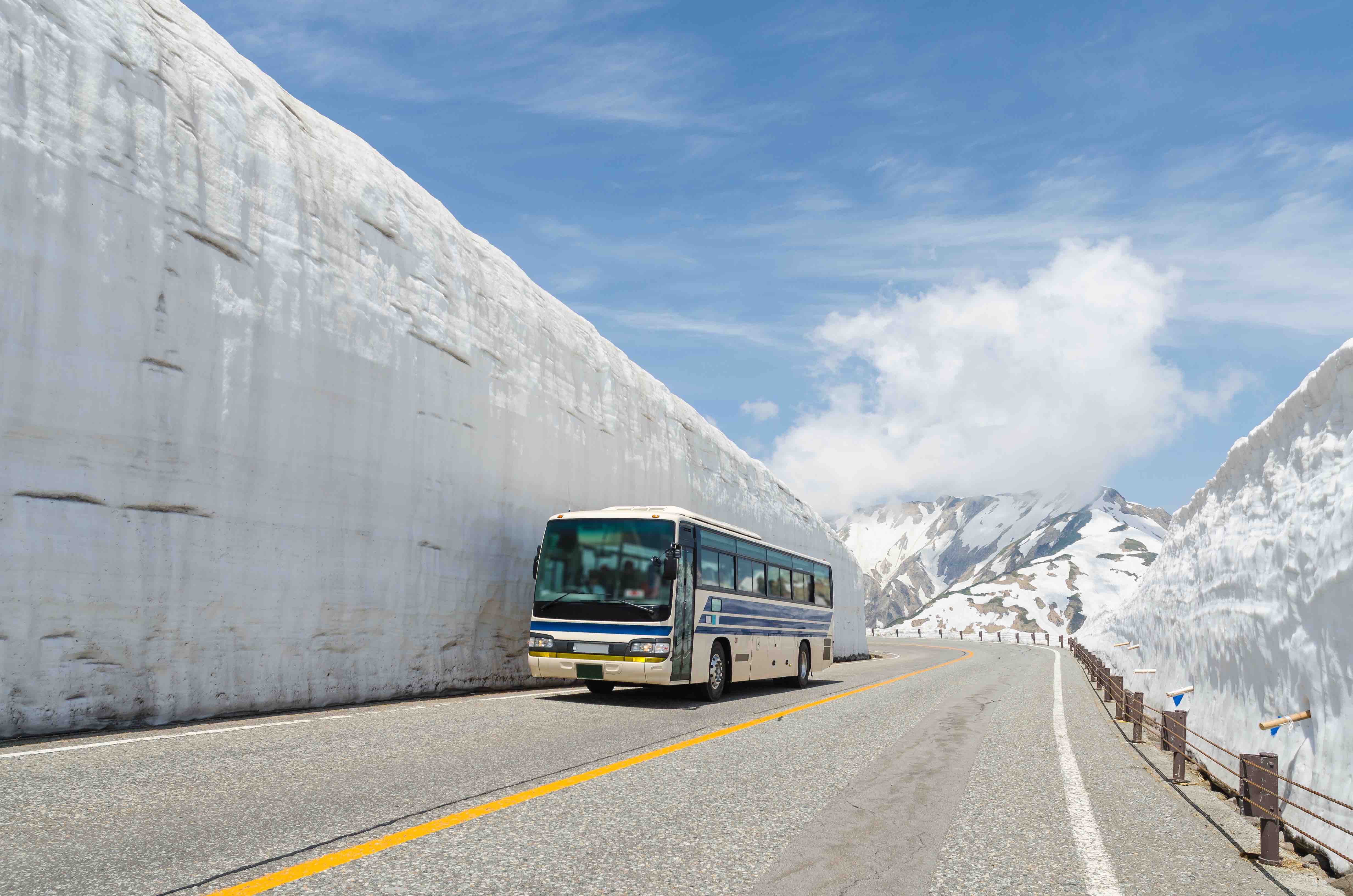 Route alpine de Tateyama Kurobe au Japon